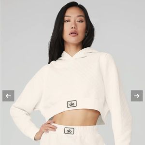 Quilted Cropped Arena Hoodie Alo Yoga